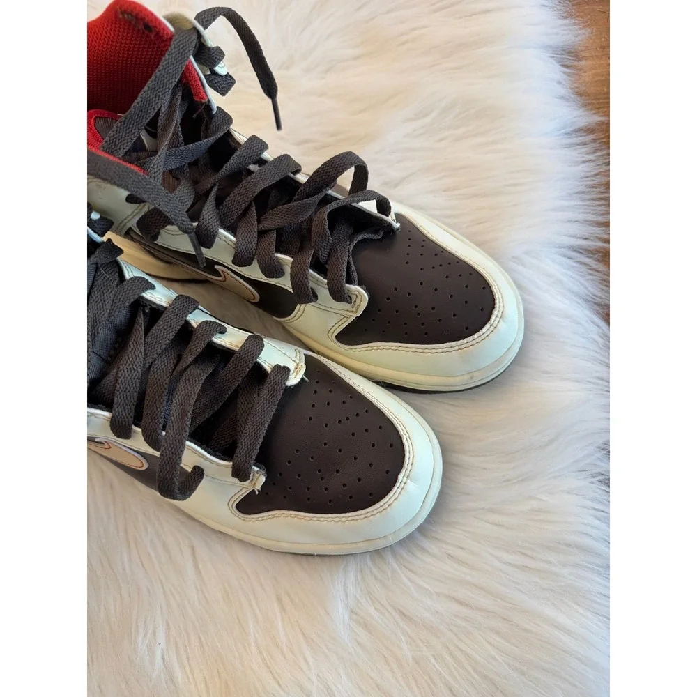 Nike Dunk High Baroque Brown size 7Y